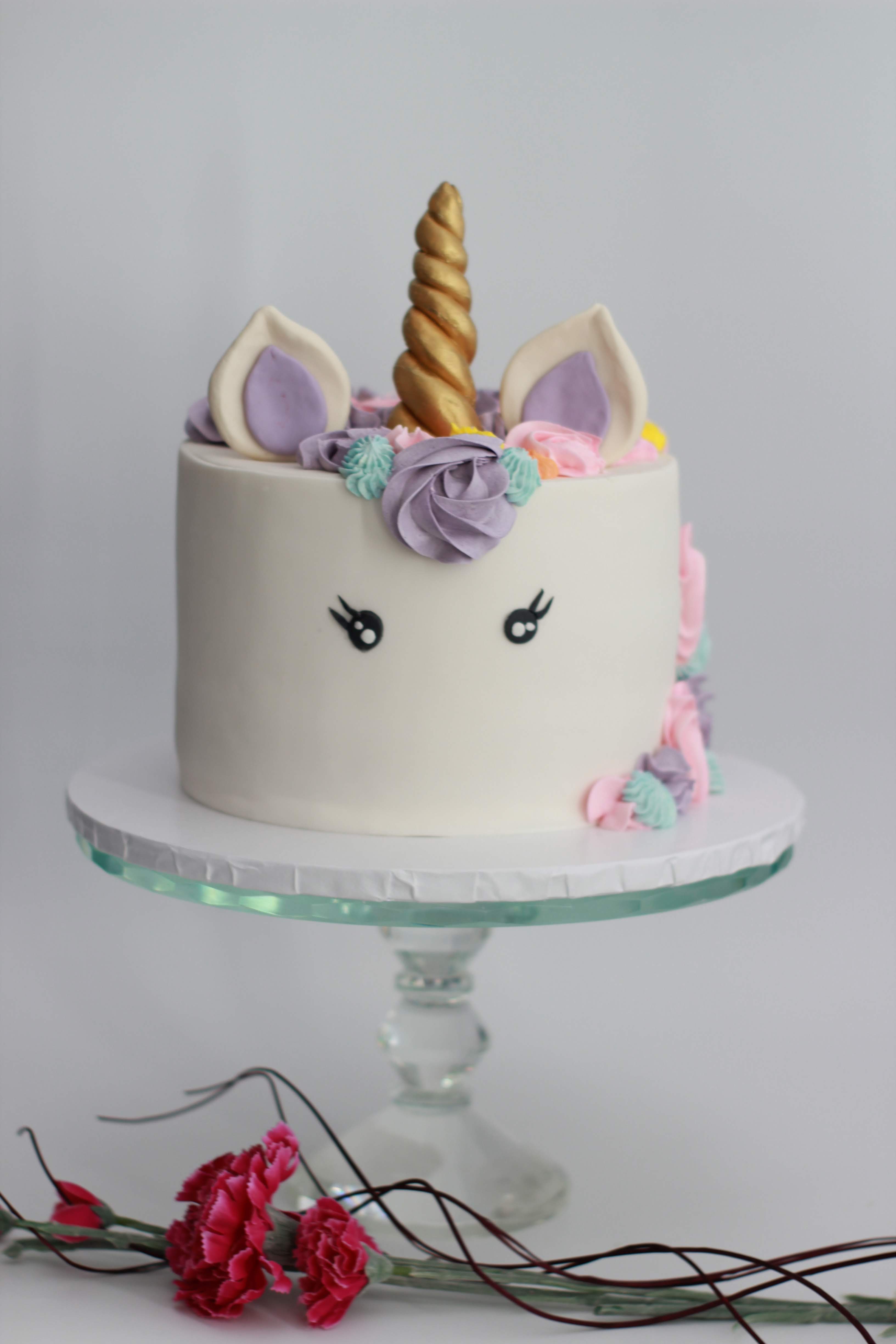Unicorn Cake 8"